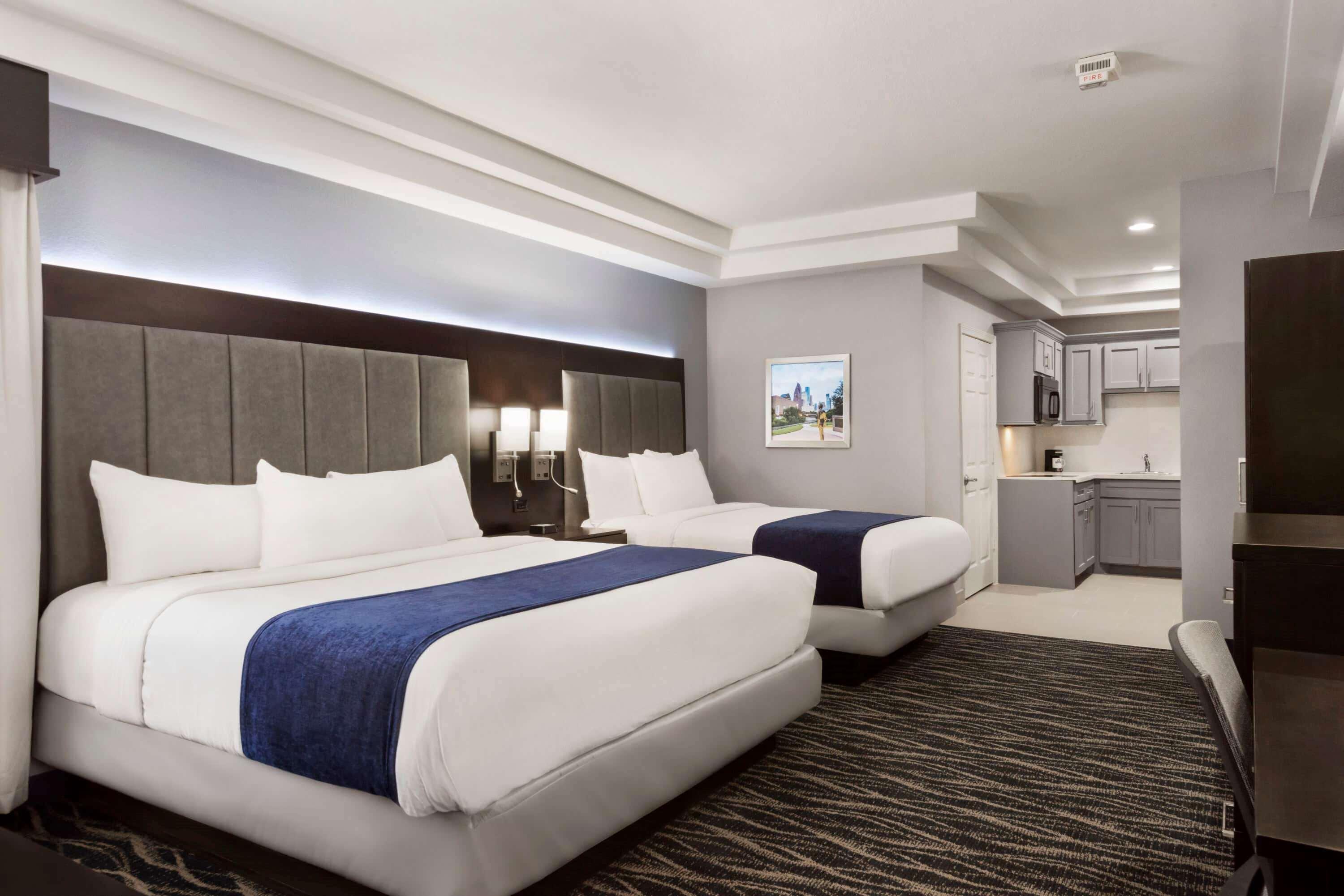 Days Inn & Suites By Wyndham Houston Hobby Airport מראה חיצוני תמונה